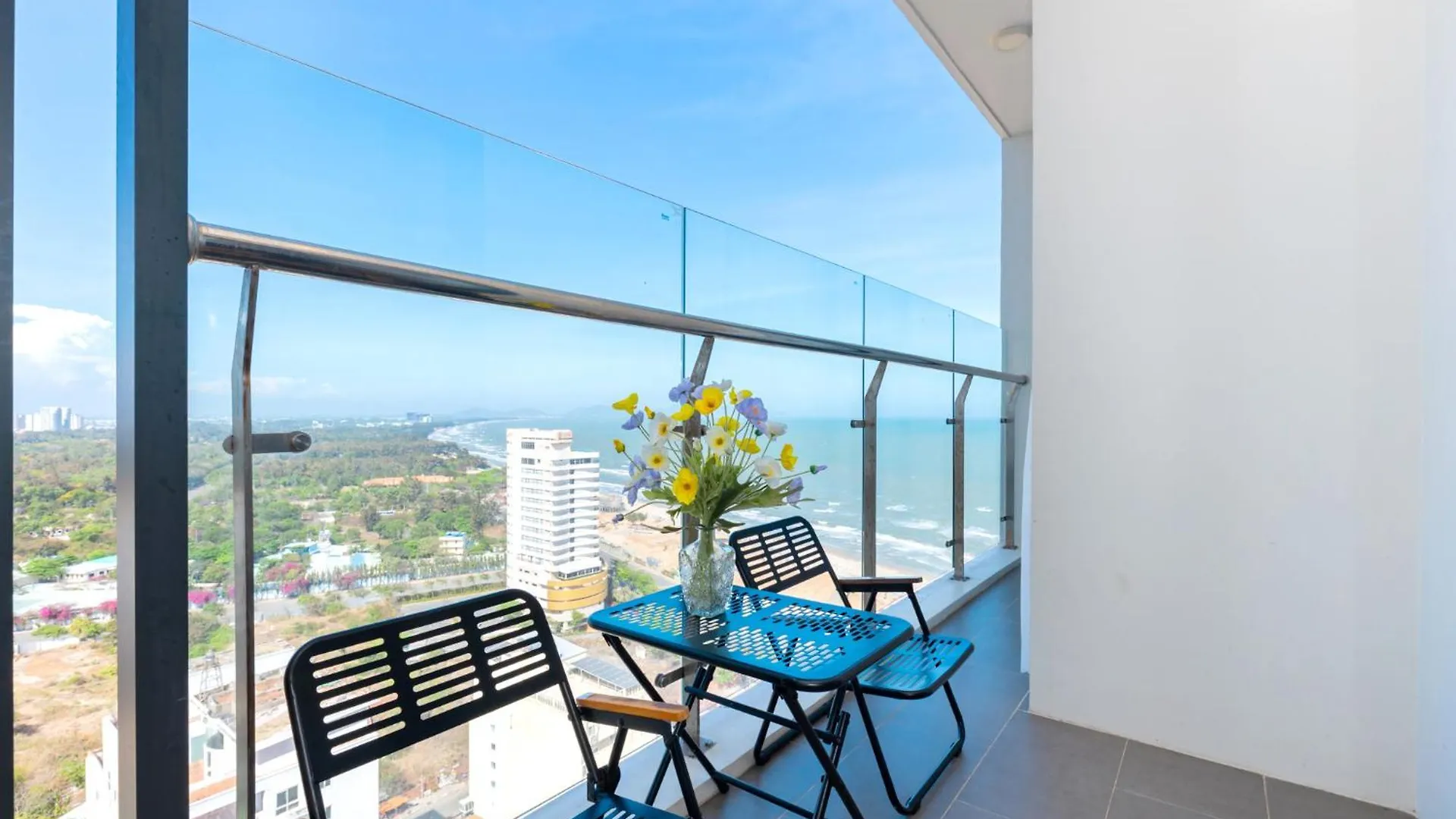 Dory Apartment - Csj Tower Vung Tau, Pool, Ocean View, Central Location 0*,